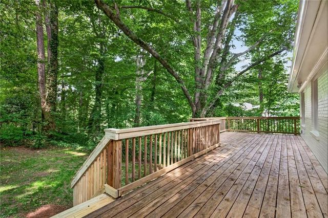 656 Channing Drive NW, Atlanta, GA 30318