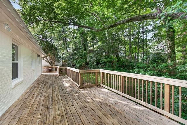 656 Channing Drive NW, Atlanta, GA 30318