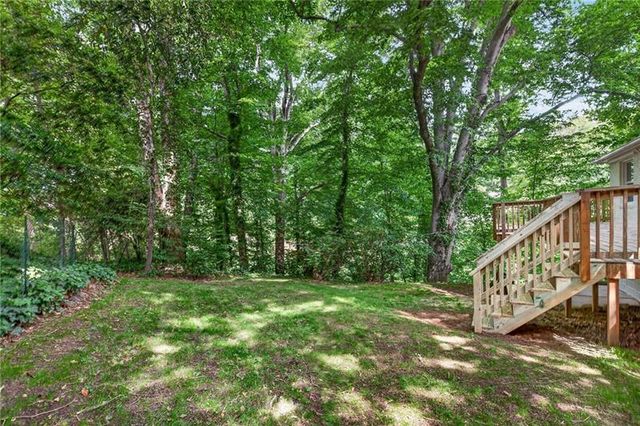 656 Channing Drive NW, Atlanta, GA 30318