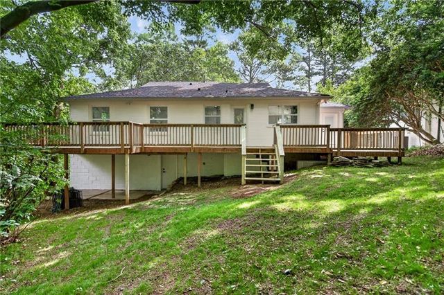 656 Channing Drive NW, Atlanta, GA 30318
