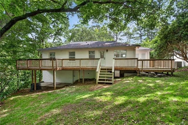 656 Channing Drive NW, Atlanta, GA 30318