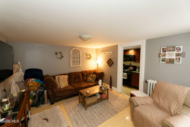 492 Madison Avenue, Albany, NY 12208