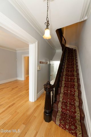 492 Madison Avenue, Albany, NY 12208