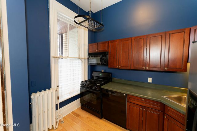 492 Madison Avenue, Albany, NY 12208