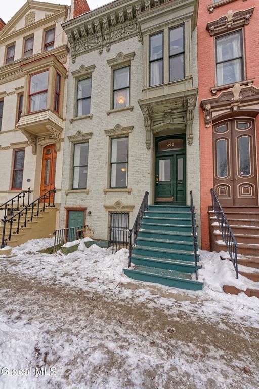 492 Madison Avenue, Albany, NY 12208