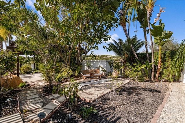 2465 Via Oeste Drive, Fallbrook, CA 92028