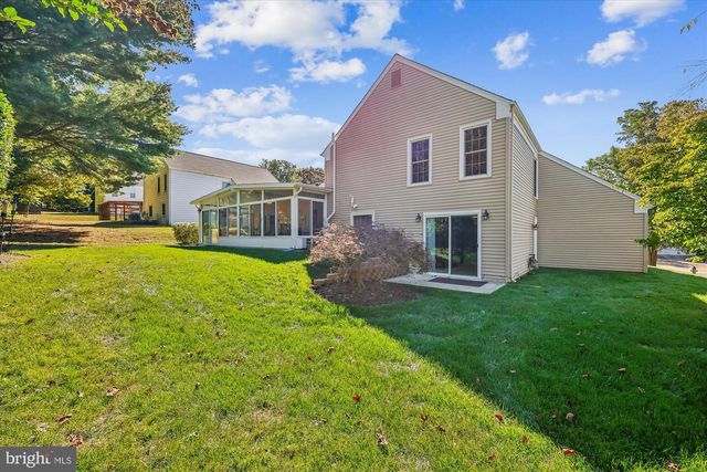 9013 WANDERING TRAIL DR, Potomac, MD 20854