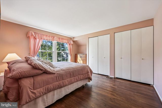 9013 WANDERING TRAIL DR, Potomac, MD 20854