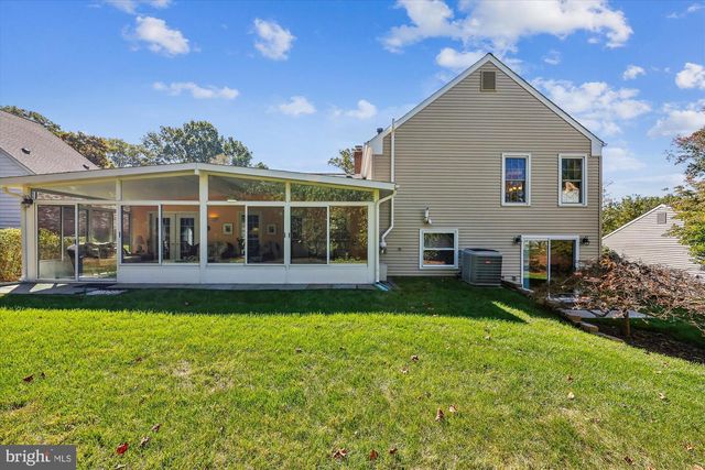 9013 WANDERING TRAIL DR, Potomac, MD 20854