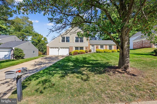9013 WANDERING TRAIL DR, Potomac, MD 20854
