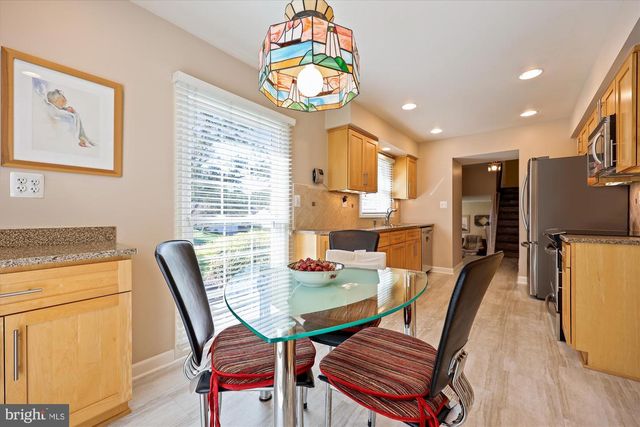 9013 WANDERING TRAIL DR, Potomac, MD 20854