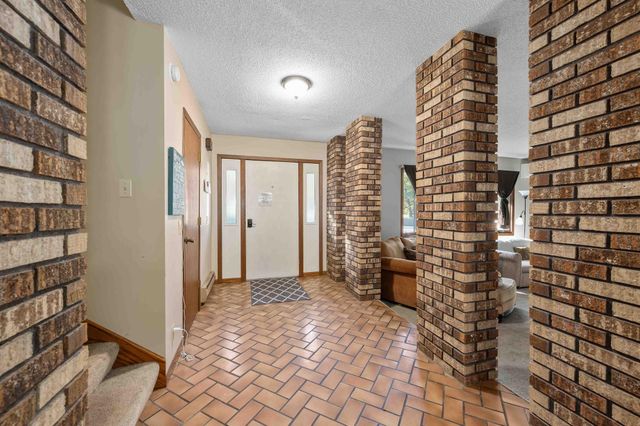 1005 Horseshoe Lake Road, Grand Rapids, MN 55744