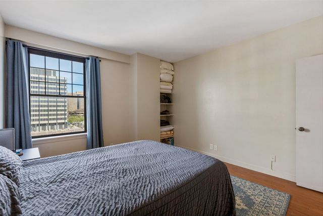 109 N Main St Apt 612, Memphis, TN 38103