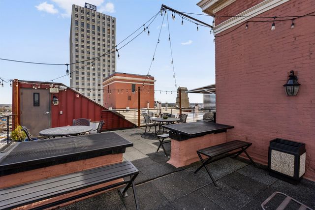 109 N Main St Apt 612, Memphis, TN 38103