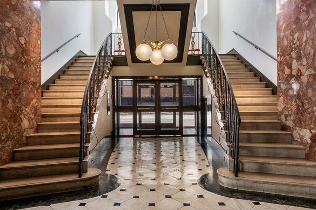 109 N Main St Apt 612, Memphis, TN 38103