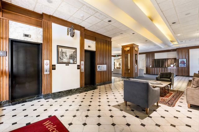 109 N Main St Apt 612, Memphis, TN 38103