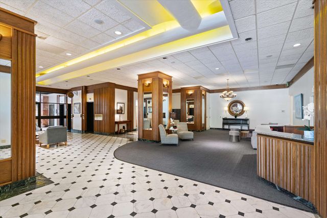 109 N Main St Apt 612, Memphis, TN 38103