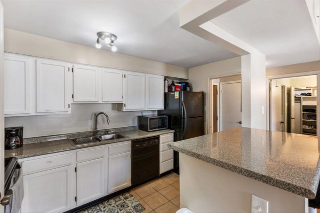 109 N Main St Apt 612, Memphis, TN 38103