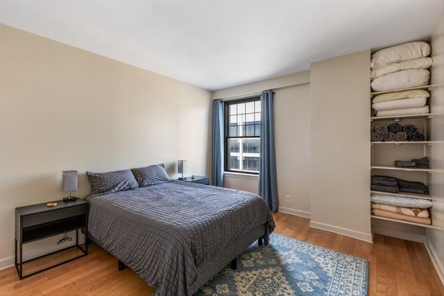 109 N Main St Apt 612, Memphis, TN 38103