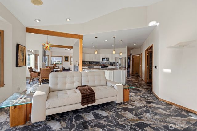 802 NW Krueger Street, Coupeville, WA 98239