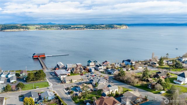 802 NW Krueger Street, Coupeville, WA 98239