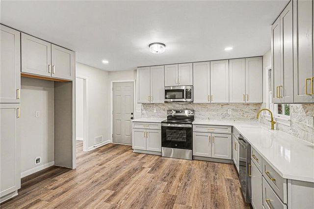 61 Barrett Circle SE, Marietta, GA 30060