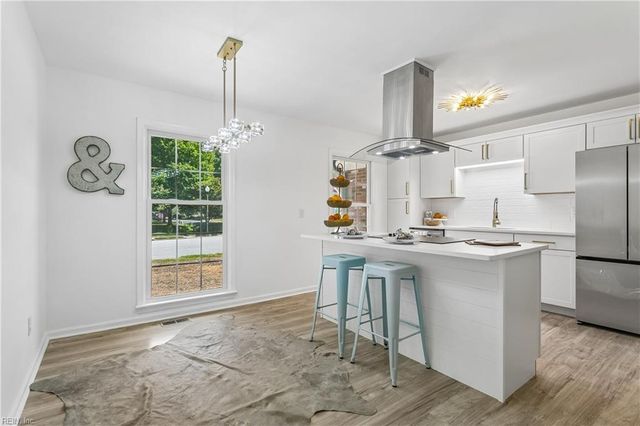 682 Village Green PW, Newport News, VA 23602