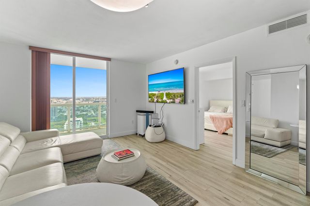 1800 N Bayshore Drive 3802, Miami, FL 33132