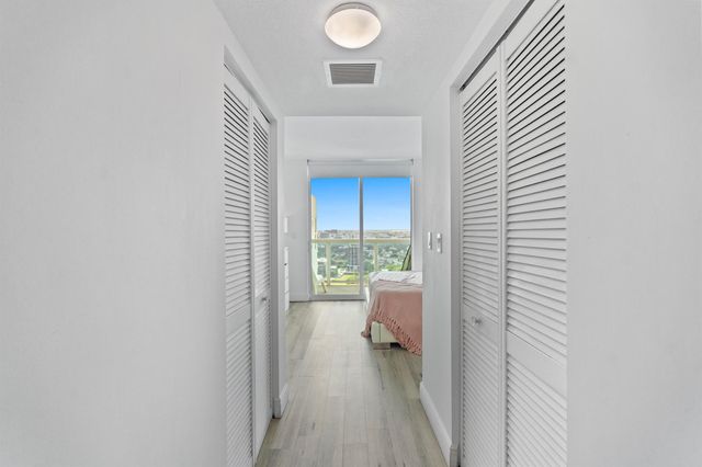 1800 N Bayshore Drive 3802, Miami, FL 33132