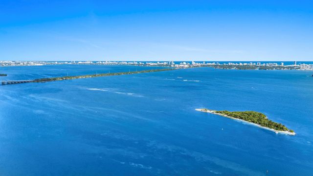 1800 N Bayshore Drive 3802, Miami, FL 33132