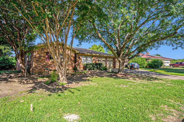 7332 Trimble Drive, Fort Worth, TX 76134
