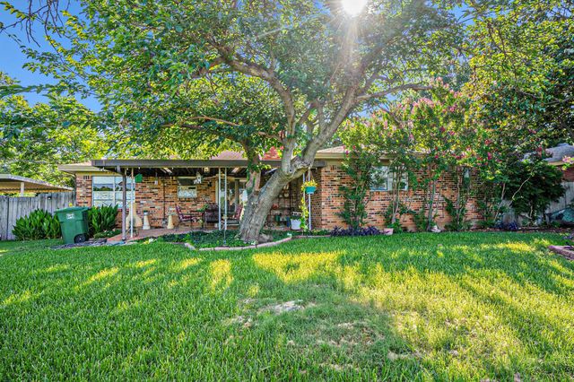 7332 Trimble Drive, Fort Worth, TX 76134