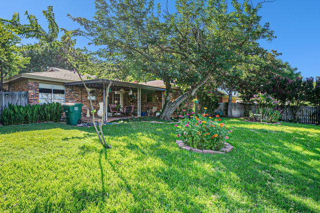7332 Trimble Drive, Fort Worth, TX 76134