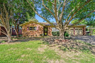 7332 Trimble Drive, Fort Worth, TX 76134