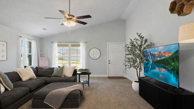 8741 KIMBERLY DAWN DR, Southaven, MS 38671