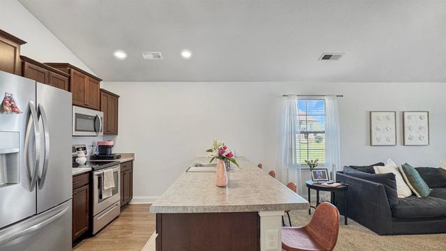 8741 KIMBERLY DAWN DR, Southaven, MS 38671