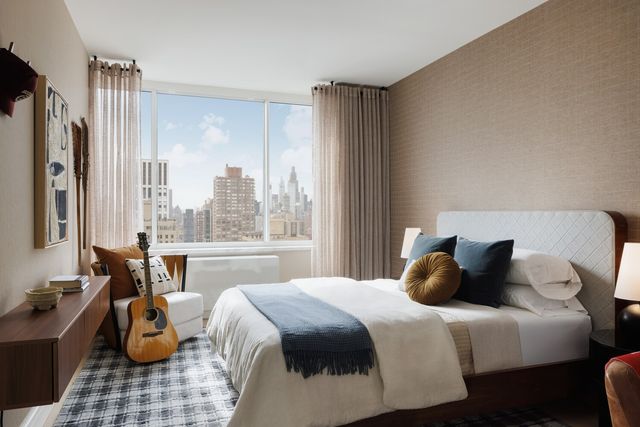 400 E 84th St Apt 29C, New York City, NY 10028