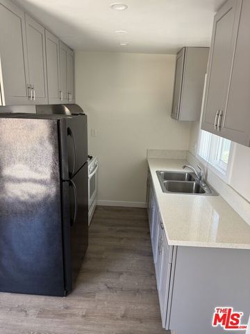 5315 Virginia Avenue, Los Angeles, CA 90029