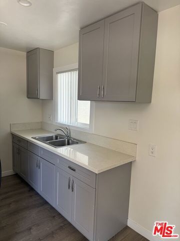 5315 Virginia Avenue, Los Angeles, CA 90029