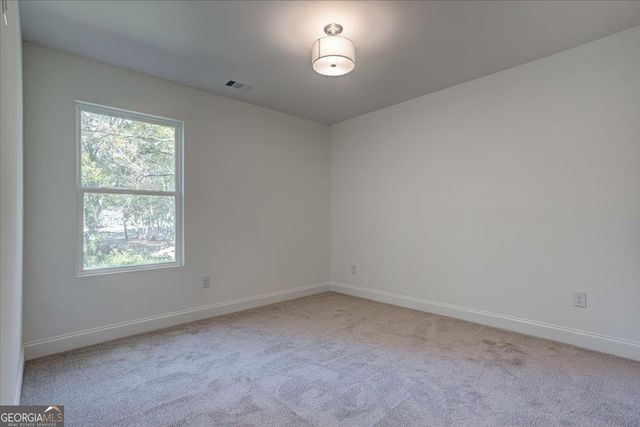 112 Roberts Rd, Locust Grove, GA 30248