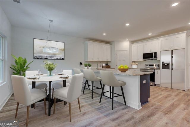 112 Roberts Rd, Locust Grove, GA 30248