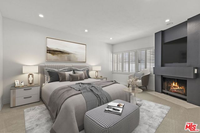 11636 Montana Avenue 107, Los Angeles, CA 90049