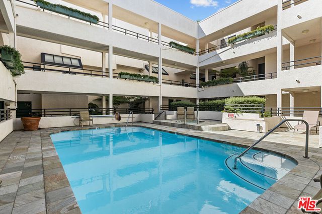 11636 Montana Avenue 107, Los Angeles, CA 90049