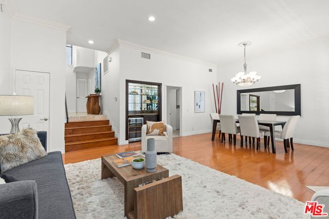 11636 Montana Avenue 107, Los Angeles, CA 90049