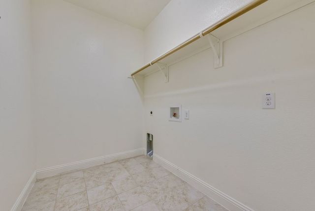 207 S Kealy Avenue, Lewisville, TX 75057