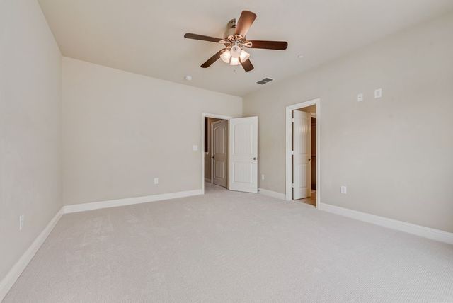 207 S Kealy Avenue, Lewisville, TX 75057