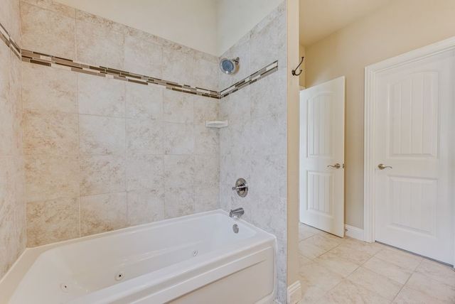 207 S Kealy Avenue, Lewisville, TX 75057