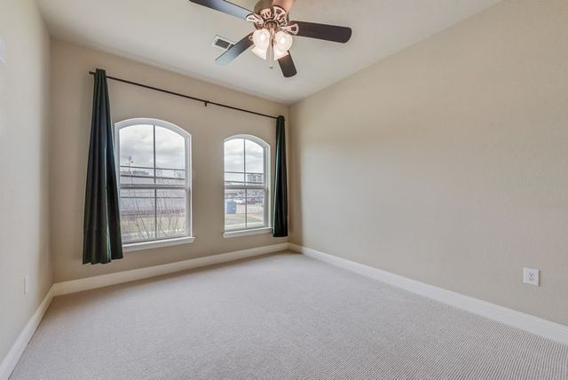 207 S Kealy Avenue, Lewisville, TX 75057