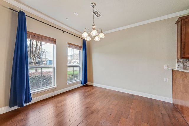 207 S Kealy Avenue, Lewisville, TX 75057