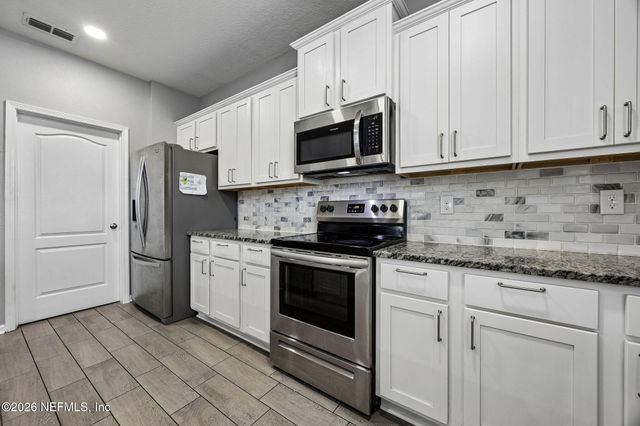 3553 DERBY FOREST Drive, Green Cove Springs, FL 32043